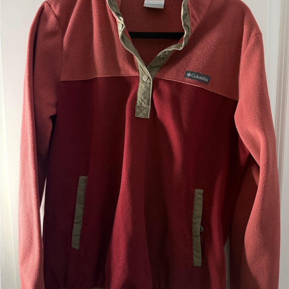 Columbia Two-Tone Red Crewneck Sweater